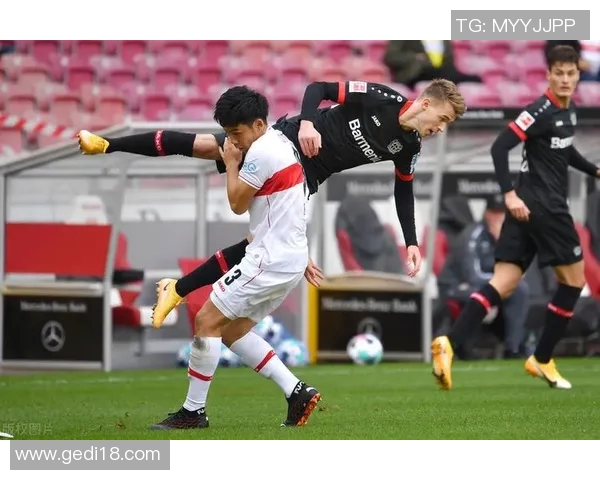 足球柏林与沙克04激战正酣谁能在德甲赛场上笑到最后